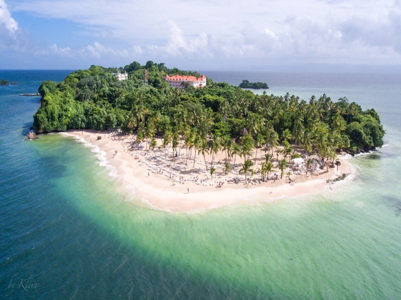 Cayo Levantado